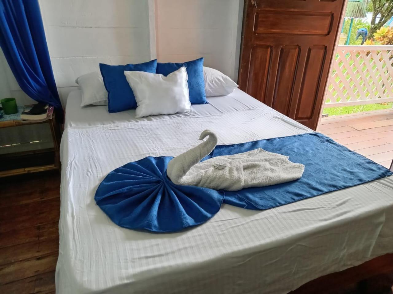 All Rankins Eco-Lodge Tortuguero Dış mekan fotoğraf
